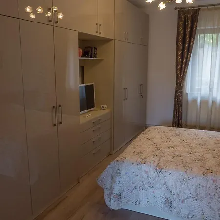 Apartment Chic