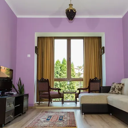 Apartment Chic *